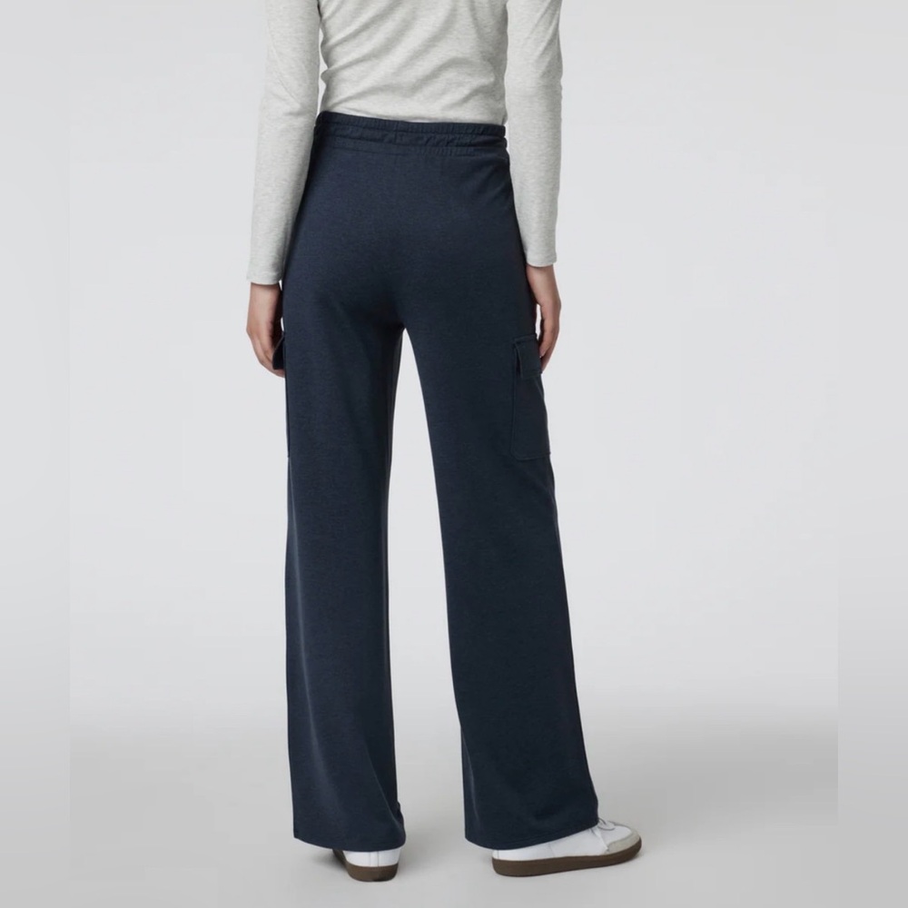 Vuori Halo Essential Cargo Wideleg Pants Midnight Heather Blue Small - Picture 2 of 16